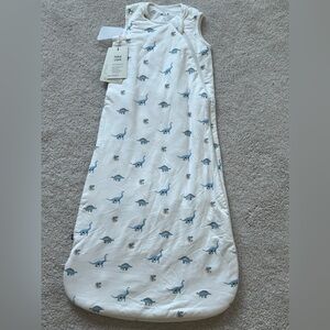 BNWT KYTE Baby Sleep Sack 1.0 TOG Size Medium in “Jurassic”